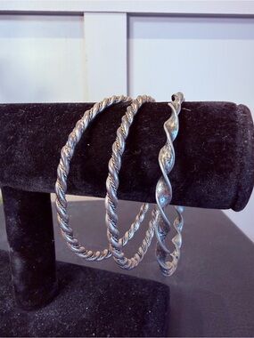 Vintage 70s Silver-Tone Twisted Hoop and Bangle Bracelet Set of 3